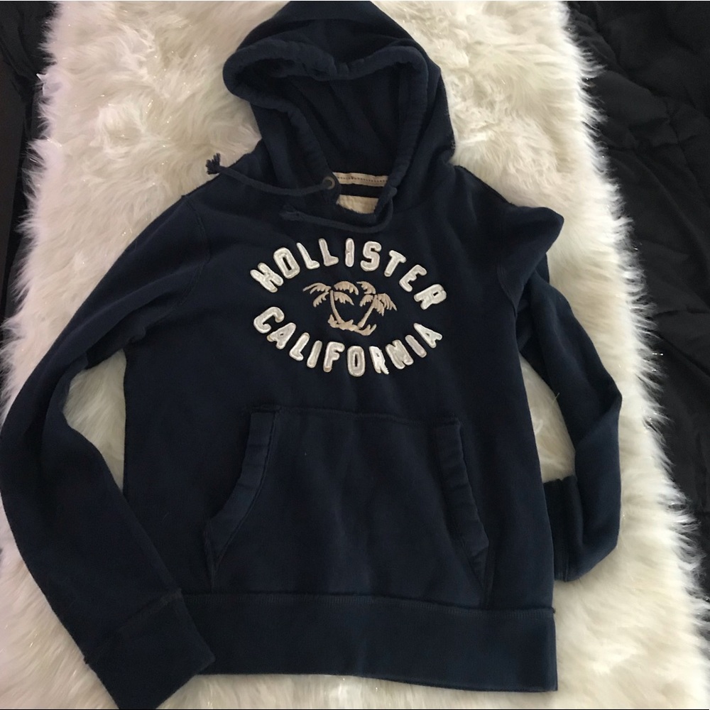 Hollister Embroidered Logo Pullover Hoodie
